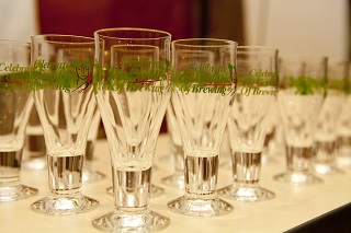 �e�B�X�e�B���O�O���X